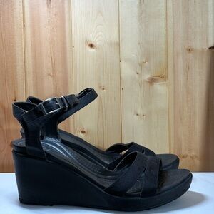 Crocs Leigh II Ankle Strap Wedge Sandals Women's Sz 11 Black Classic Capsule
